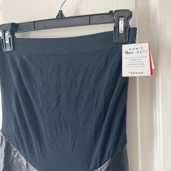 Maternity Faux Leather Leggings - Picture 4 of 7